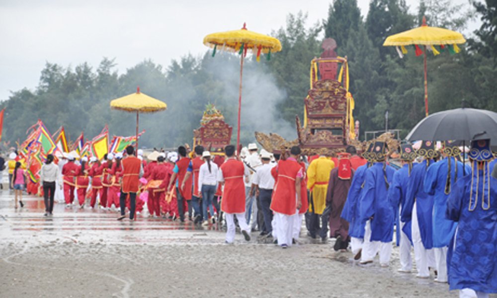 Các lễ hội diễn ra trong ngày 30 tháng 5 âm lịch - Hội Làng Trà Cổ